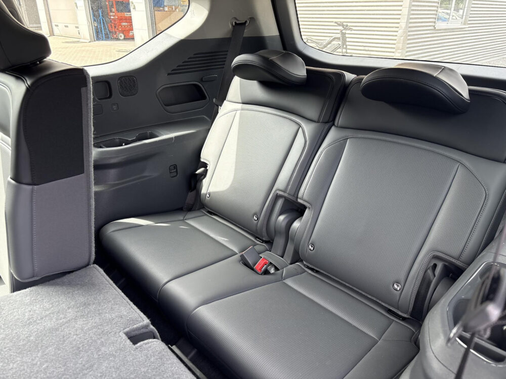 Kia EV9 First Edition 76.1 kWh 19