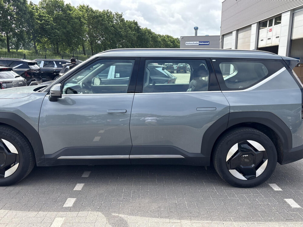 Kia EV9 First Edition 76.1 kWh 2
