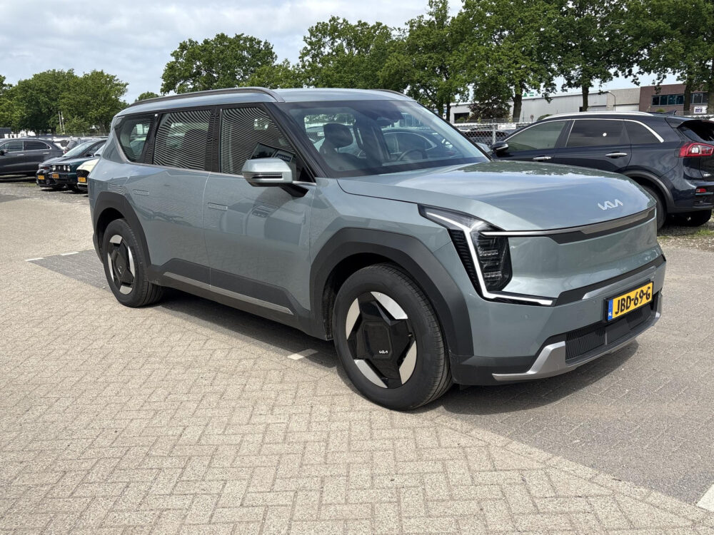 Kia EV9 First Edition 76.1 kWh 3