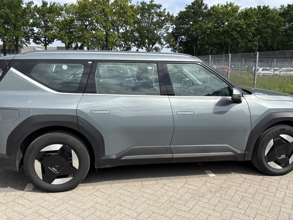 Kia EV9 First Edition 76.1 kWh 4