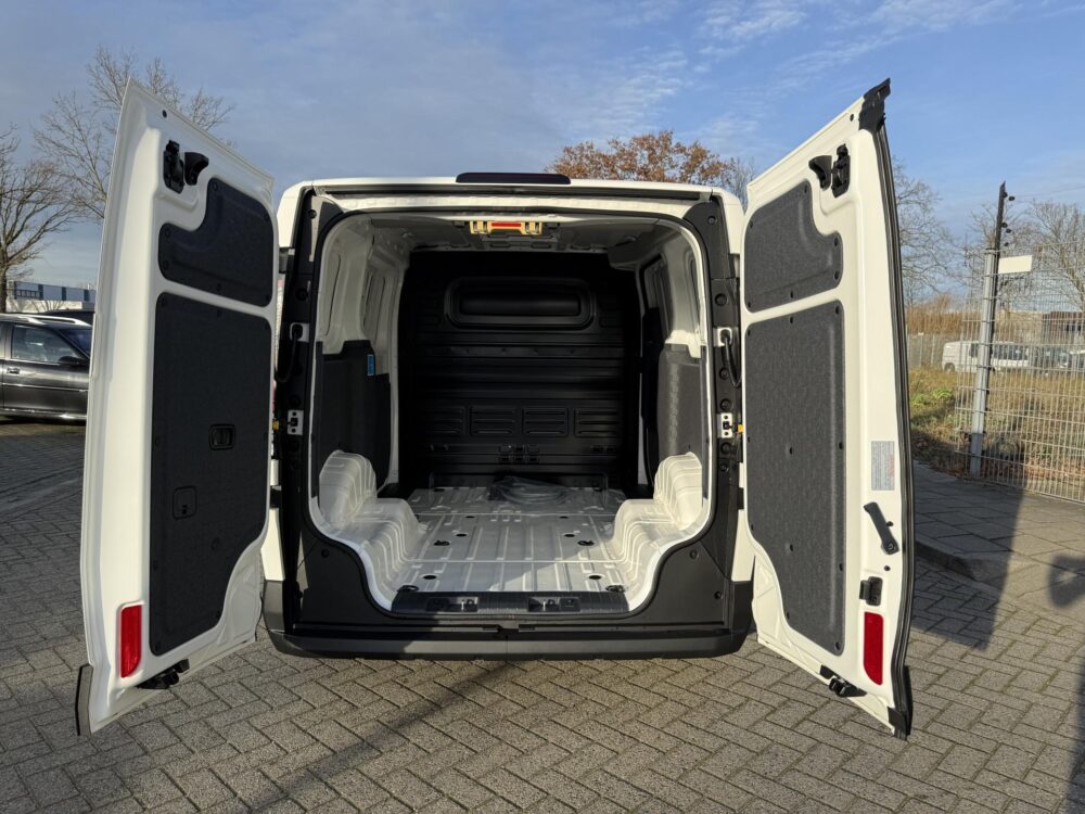 Kia PV5 L2H1 Plus 71.2 kWh 20