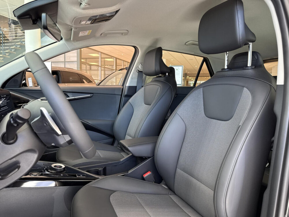 Kia Niro 1.6 GDi Hybrid DynamicLine 16