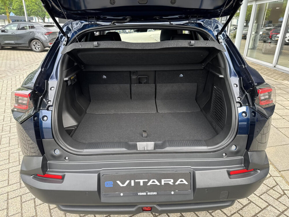 Suzuki e Vitara Style 61 kWh 16