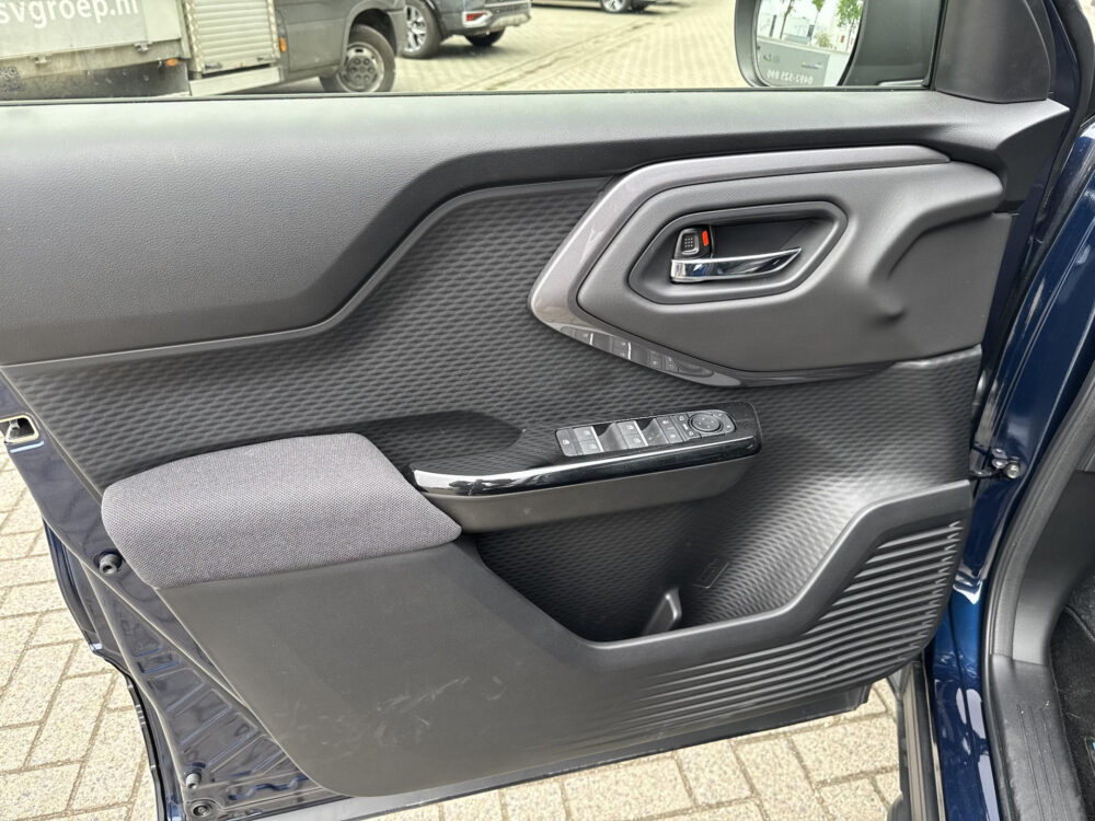 Suzuki e Vitara Style 61 kWh 9