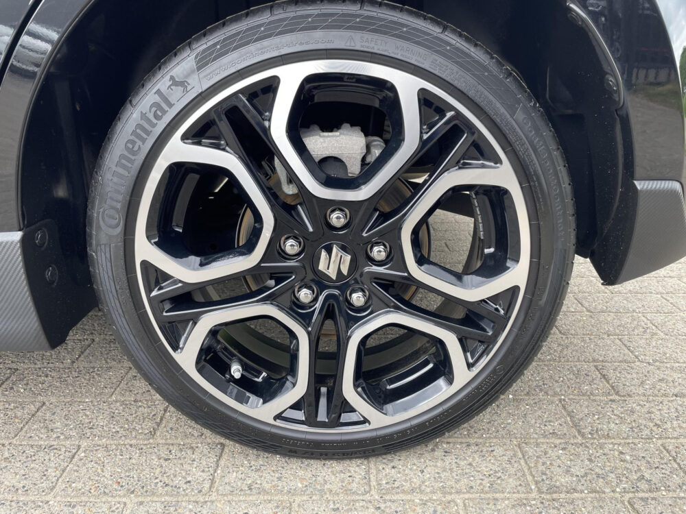 Suzuki Swift 1.4 Sport Smart Hybrid 17