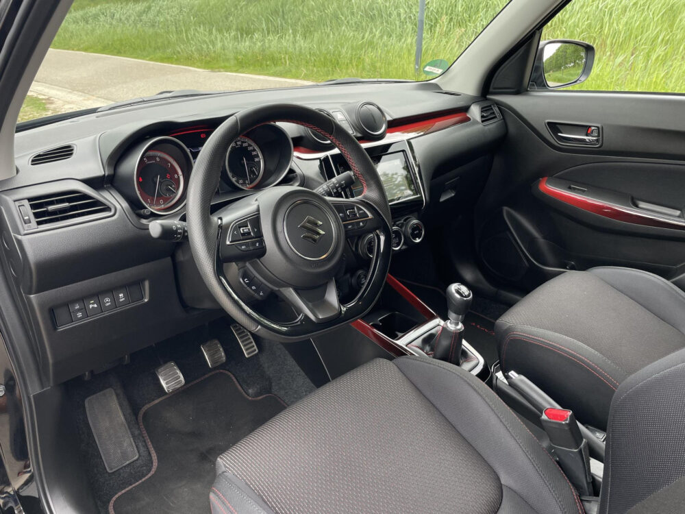 Suzuki Swift 1.4 Sport Smart Hybrid 8