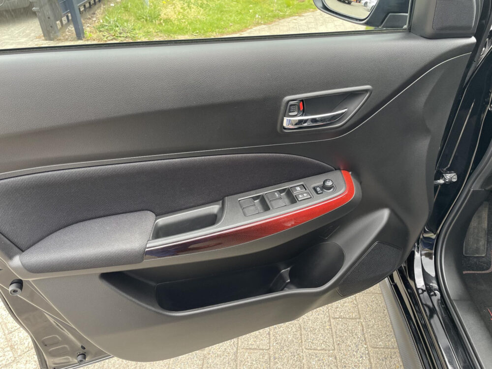 Suzuki Swift 1.4 Sport Smart Hybrid 9