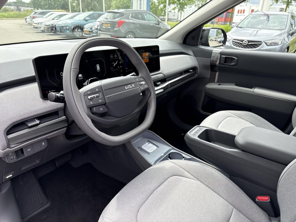 Kia EV3 Plus 58.3 kWh 16