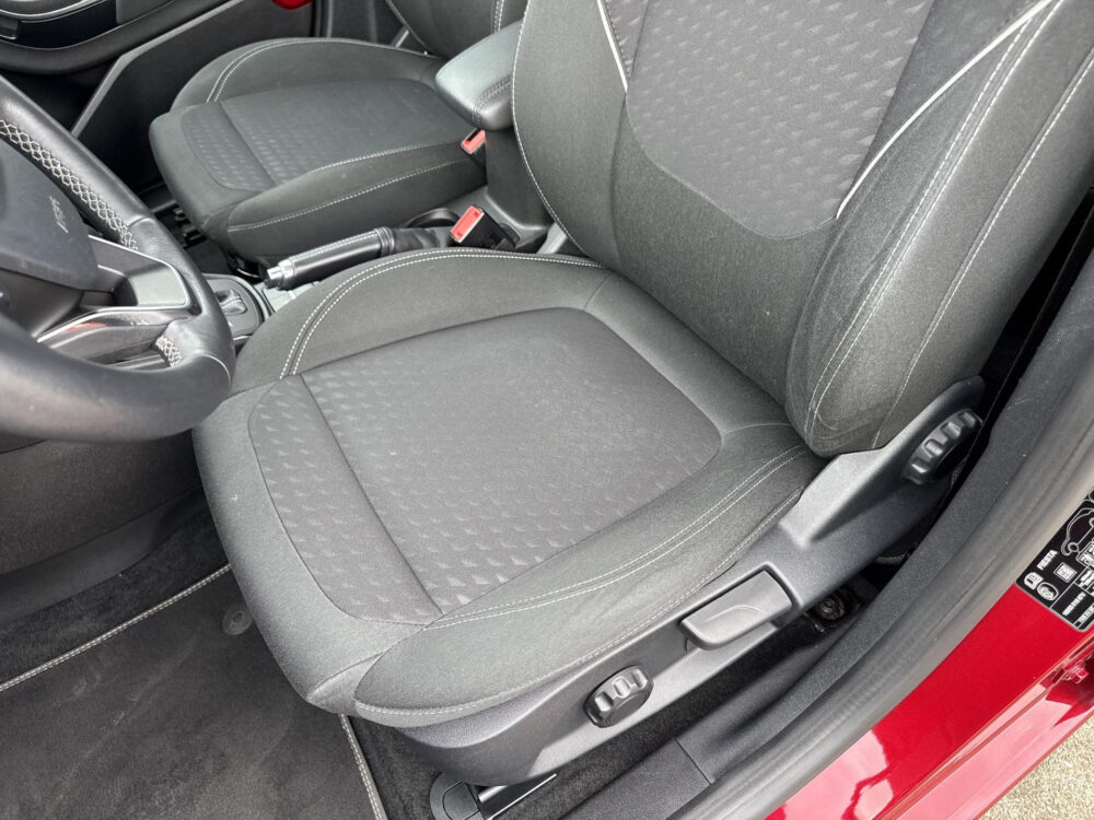 Ford Fiesta 1.0 EcoBoost Titanium 11