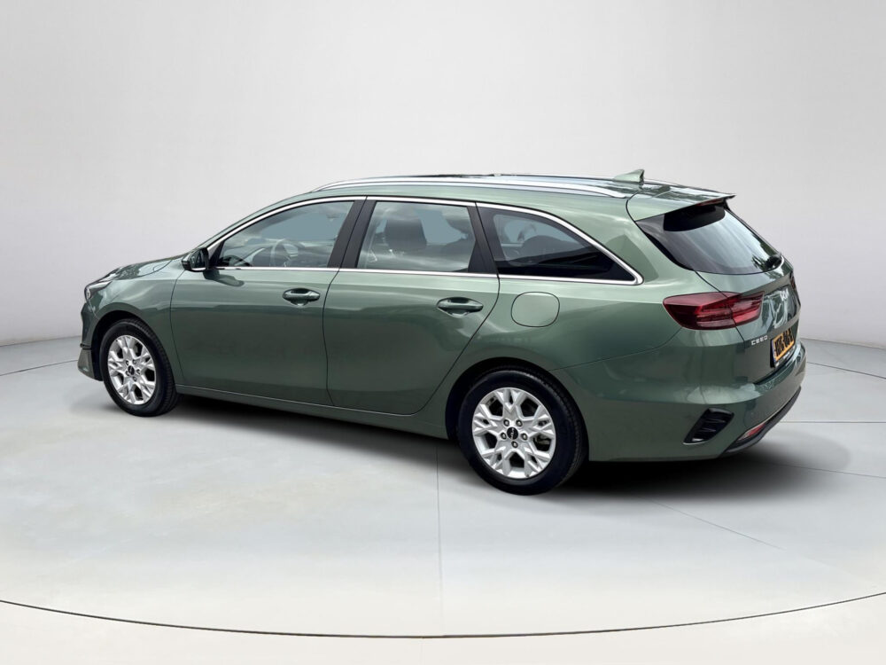Kia Ceed Sportswagon 1.5 T-GDi DynamicLine 6