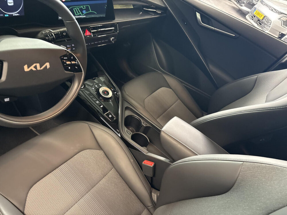 Kia Niro 1.6 GDi Hybrid DynamicLine 13