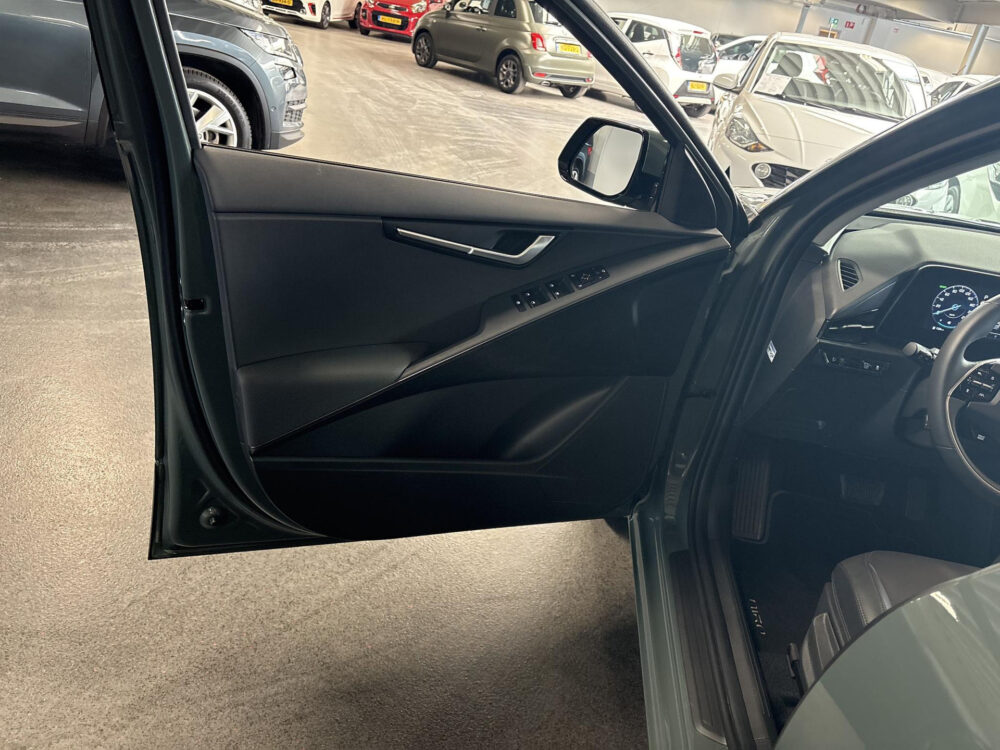 Kia Niro 1.6 GDi Hybrid DynamicLine 8