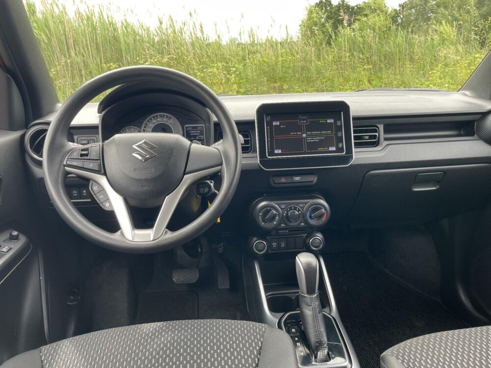 Suzuki Ignis 1.2 Smart Hybrid Select 12