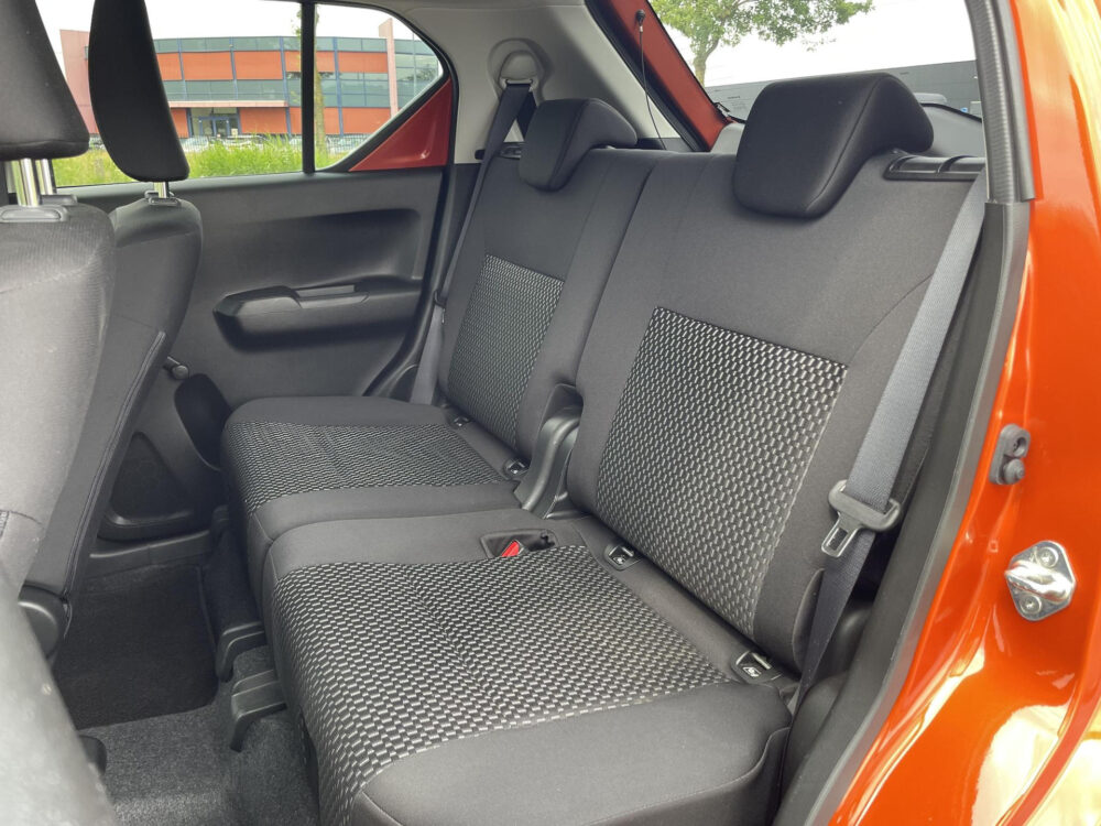 Suzuki Ignis 1.2 Smart Hybrid Select 15