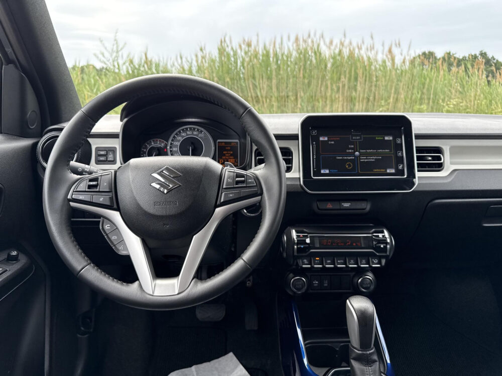 Suzuki Ignis 1.2 Smart Hybrid Style 12