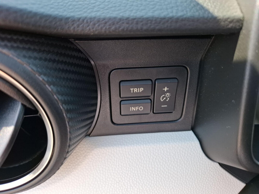 Suzuki Ignis 1.2 Select 11