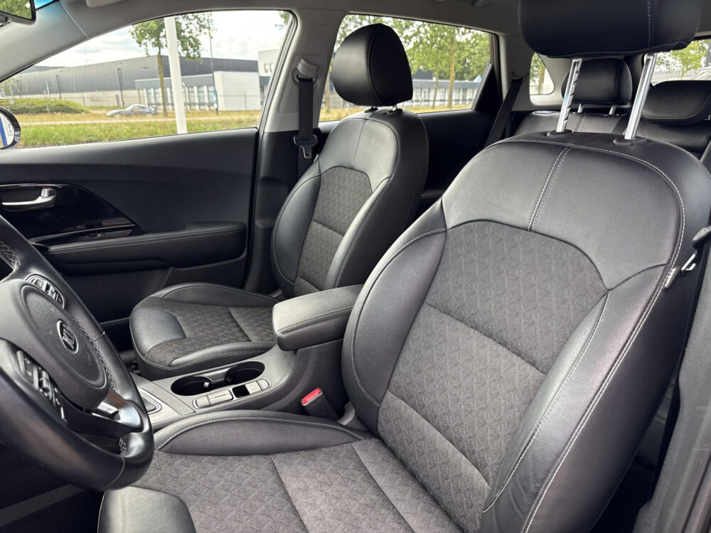 Kia Niro 1.6 GDi Hybrid DynamicLine 10