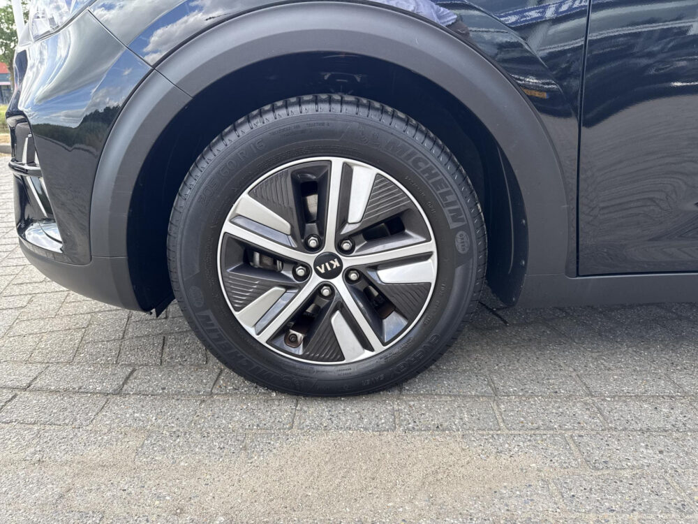 Kia Niro 1.6 GDi Hybrid DynamicLine 17