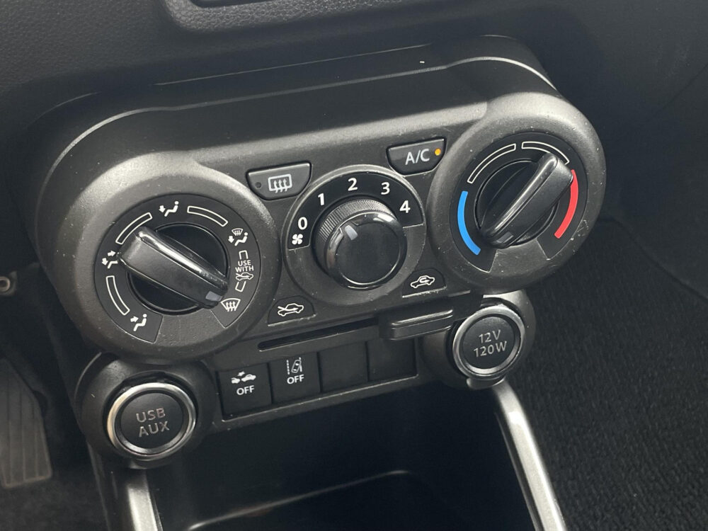 Suzuki Ignis 1.2 Smart Hybrid Select 18