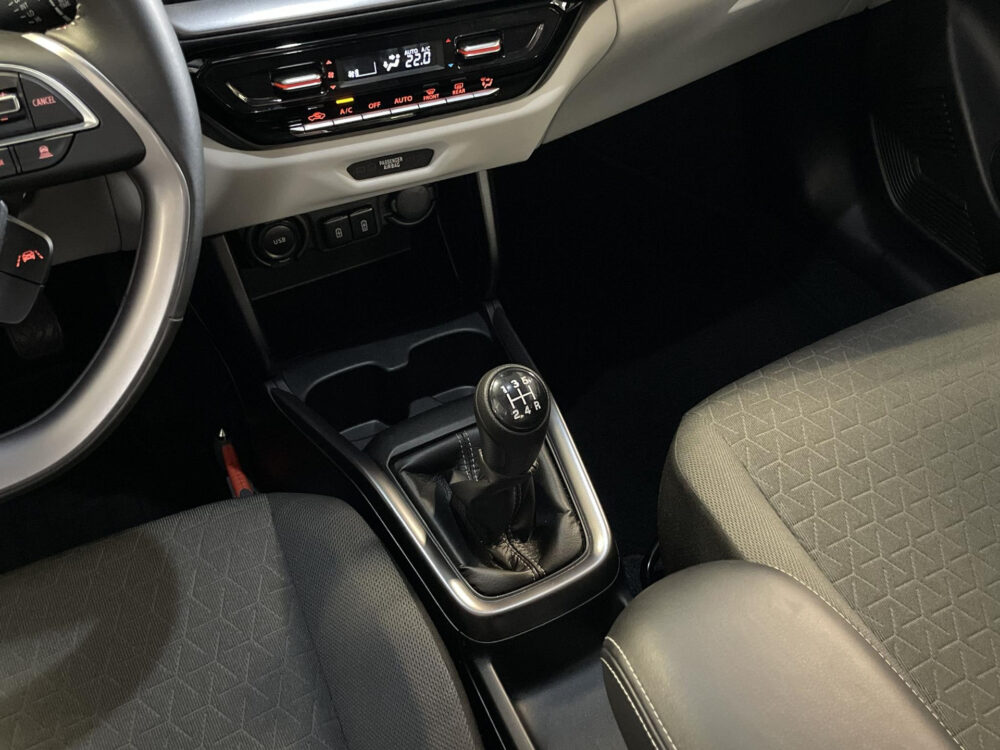 Suzuki Swift 1.2 Style Smart Hybrid 14