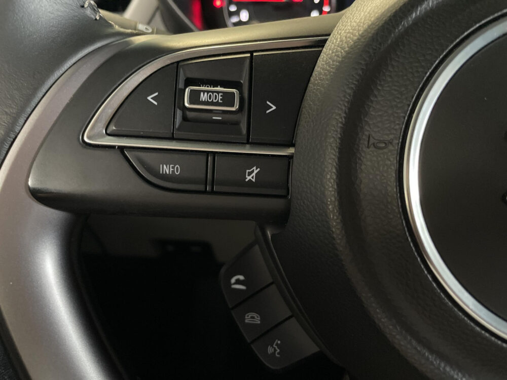 Suzuki Swift 1.2 Style Smart Hybrid 25