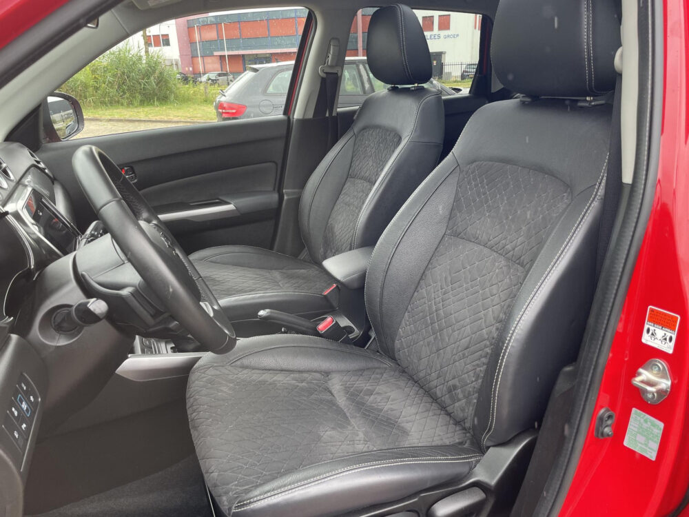 Suzuki Vitara 1.5 Hybrid Style 10