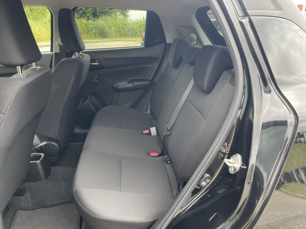 Suzuki Swift 1.2 Select Smart Hybrid 15