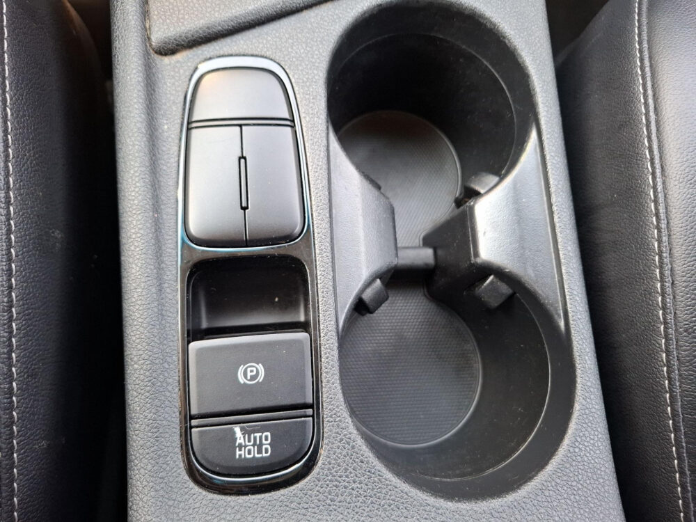 Kia Niro 1.6 GDi Hybrid DynamicLine 18