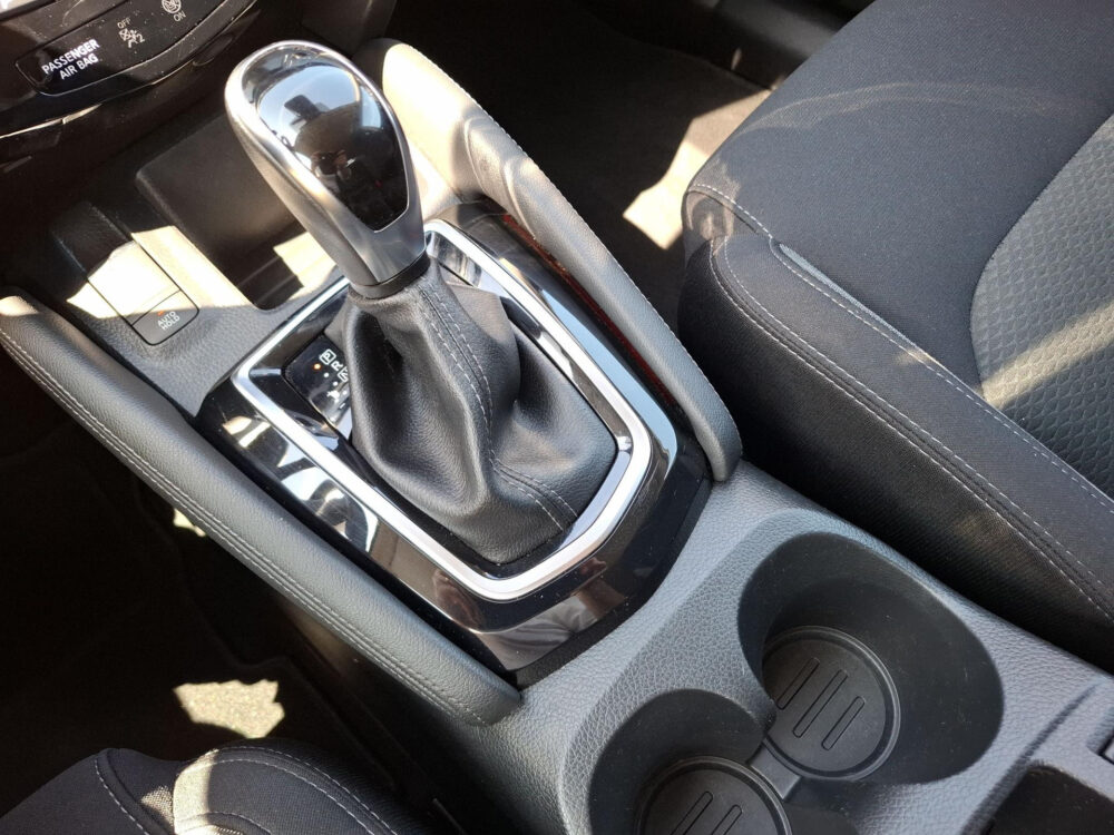 Nissan QASHQAI 1.3 DIG-T Design Edition 14