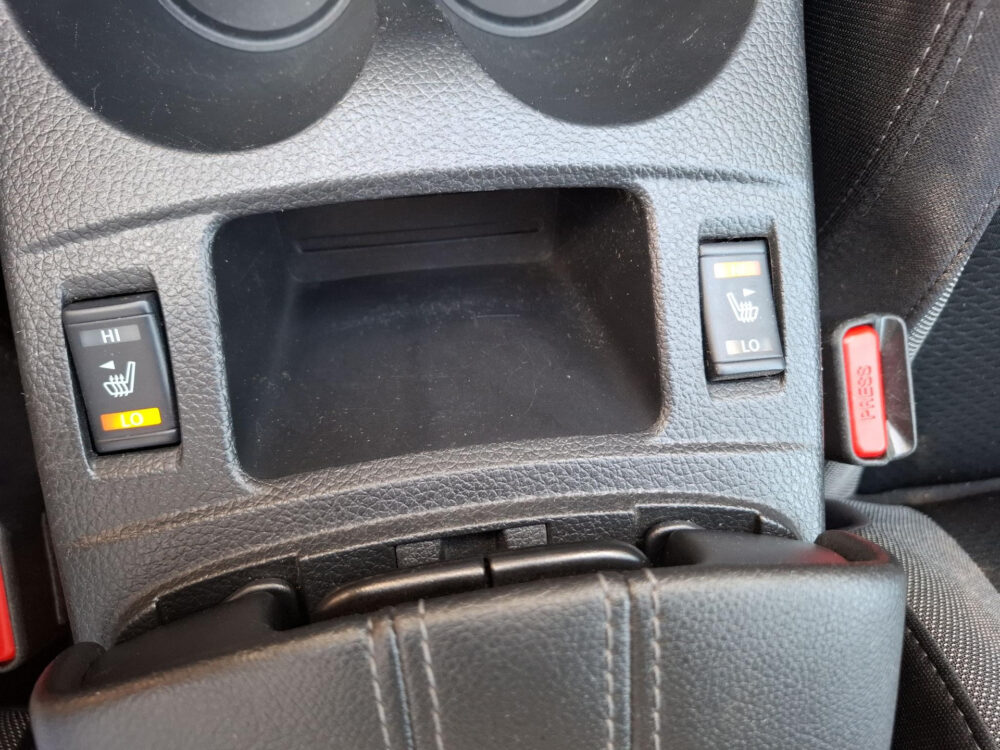 Nissan QASHQAI 1.3 DIG-T Design Edition 26