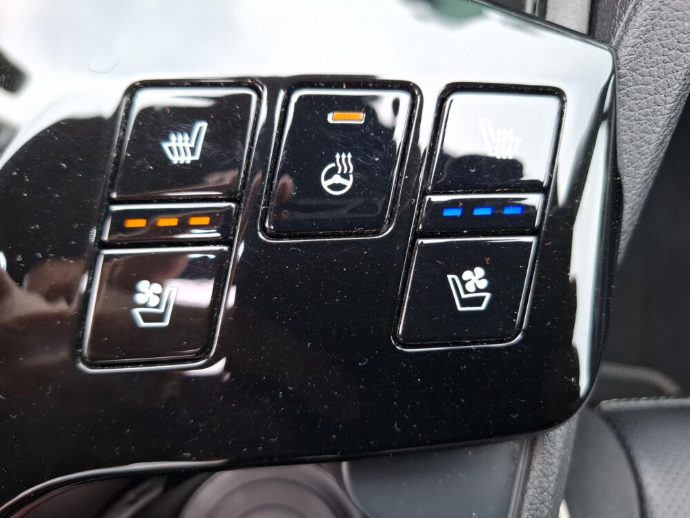 Kia 33