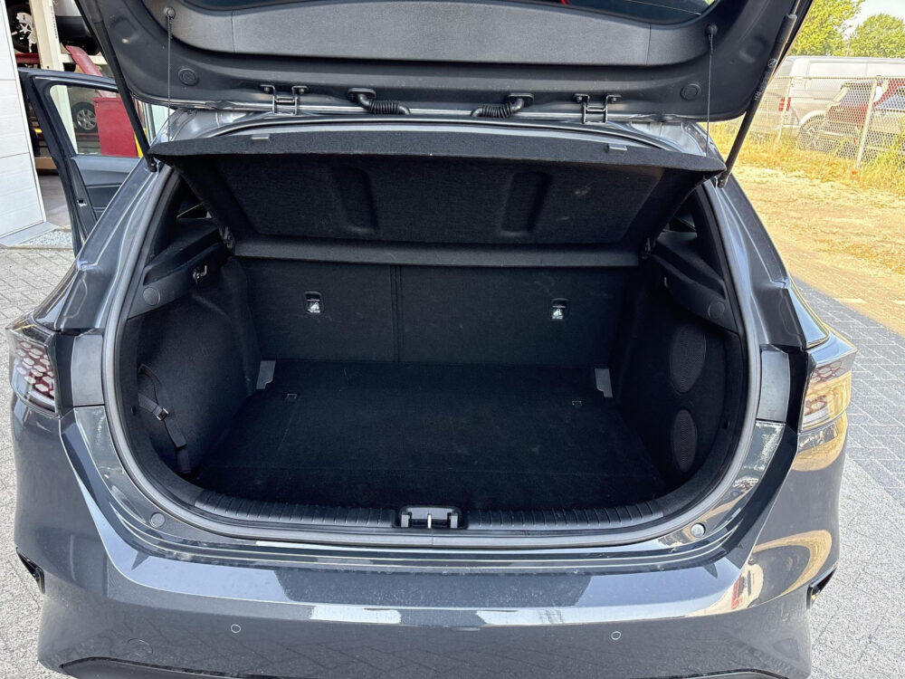 Kia 16