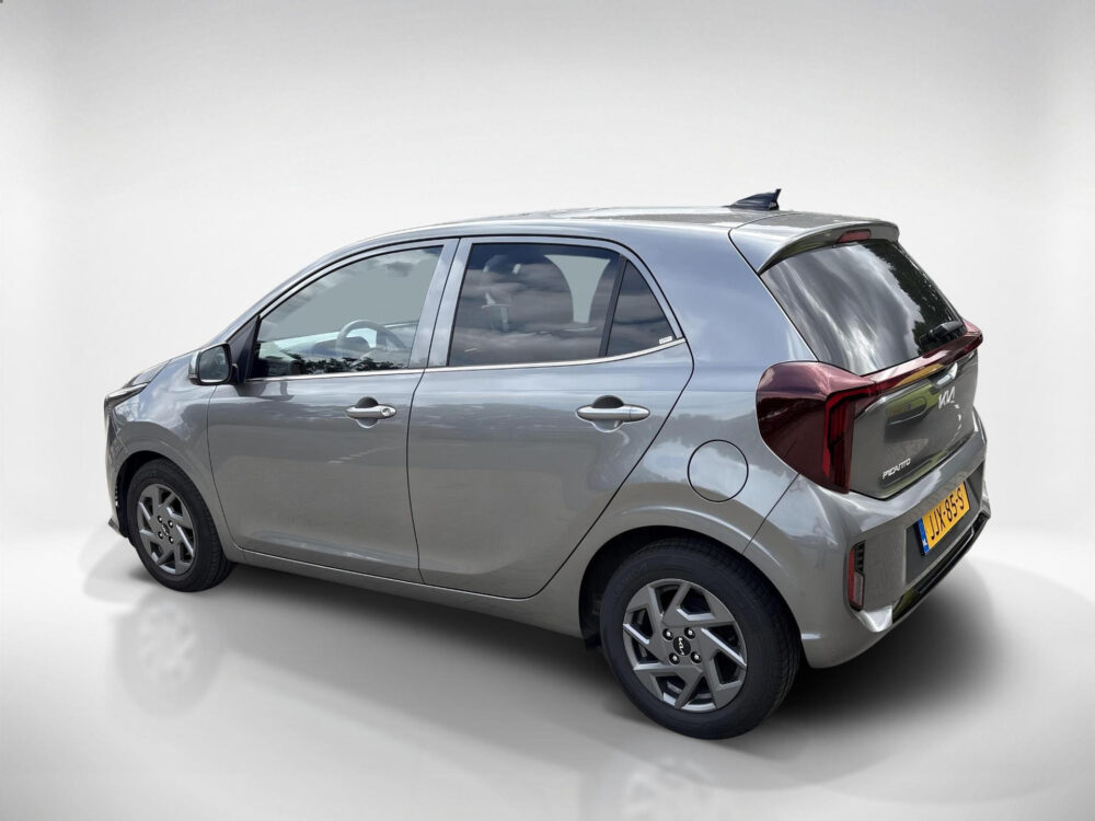 Kia 6