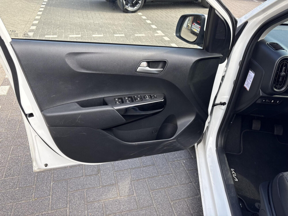 Kia 10