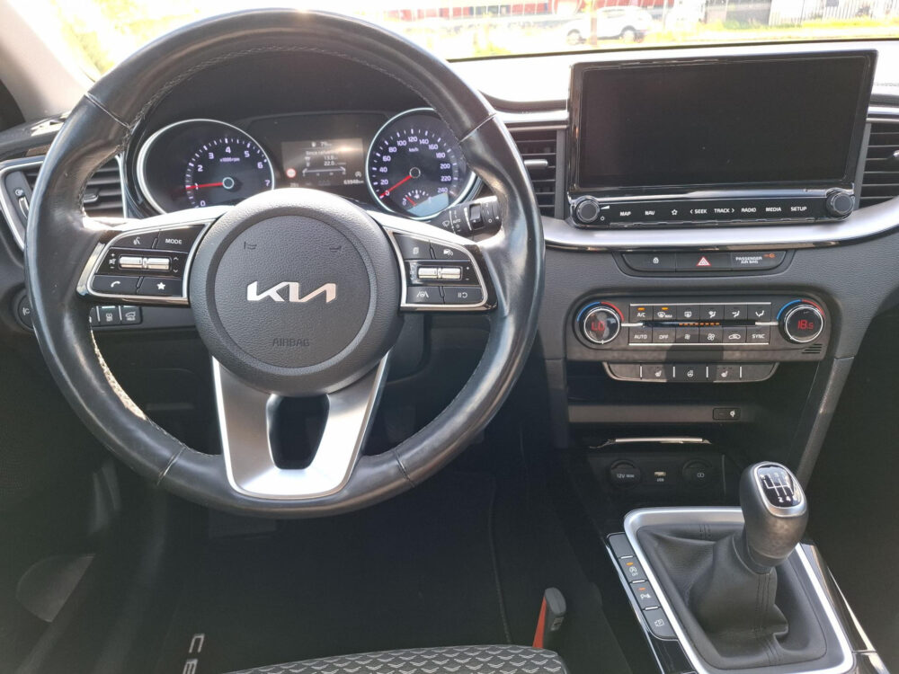 Kia 12