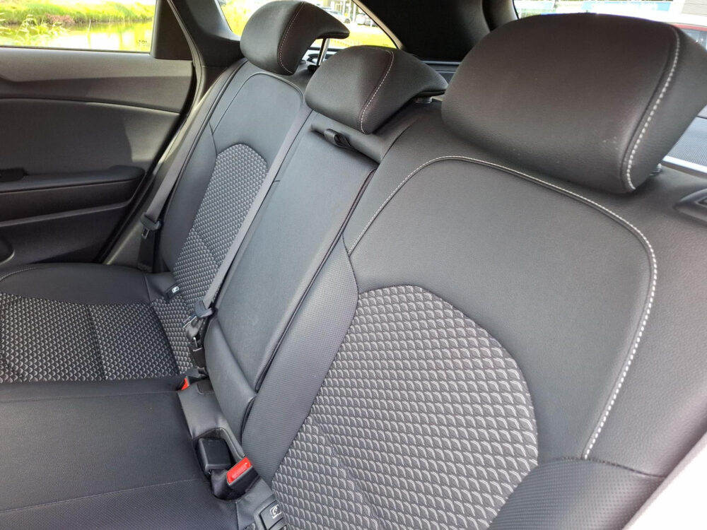 Kia 15