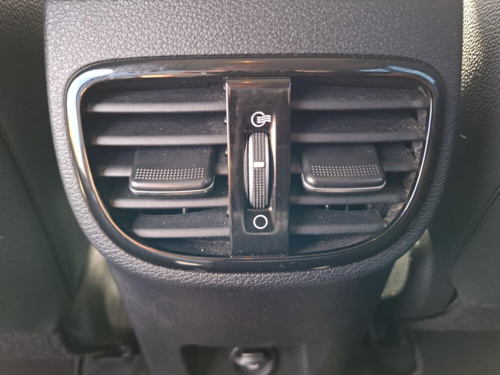 Kia 25