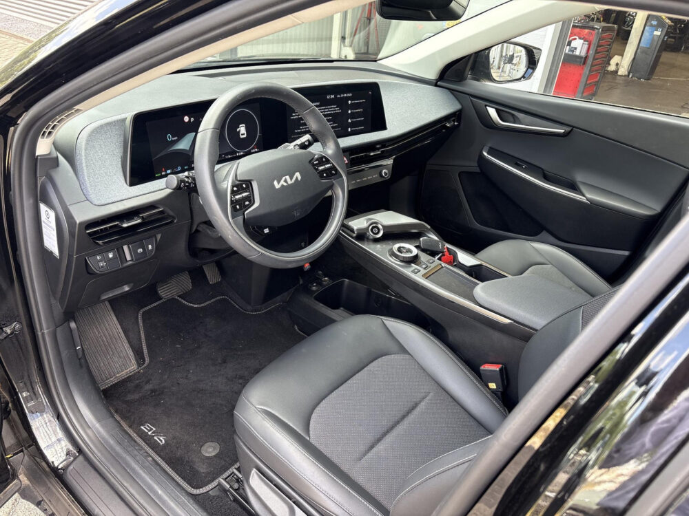 Kia 8