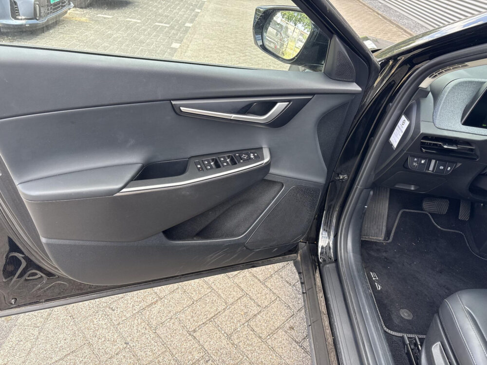 Kia 9