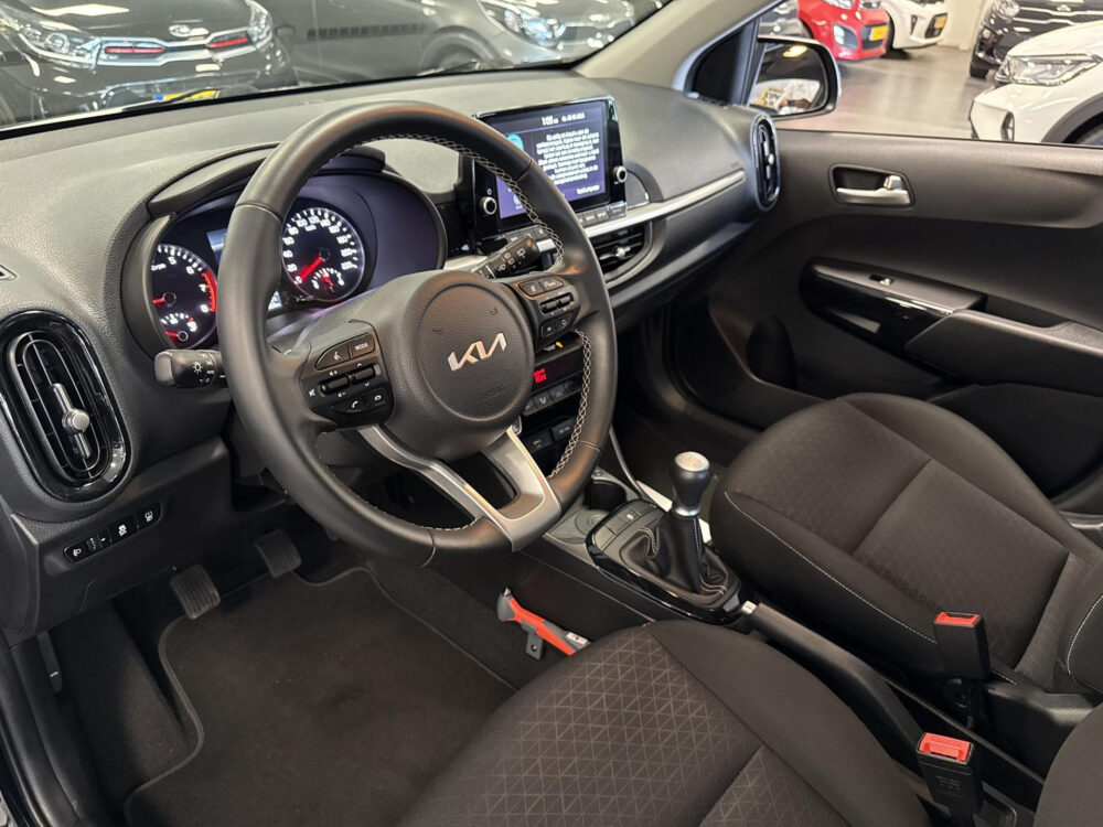 Kia 8