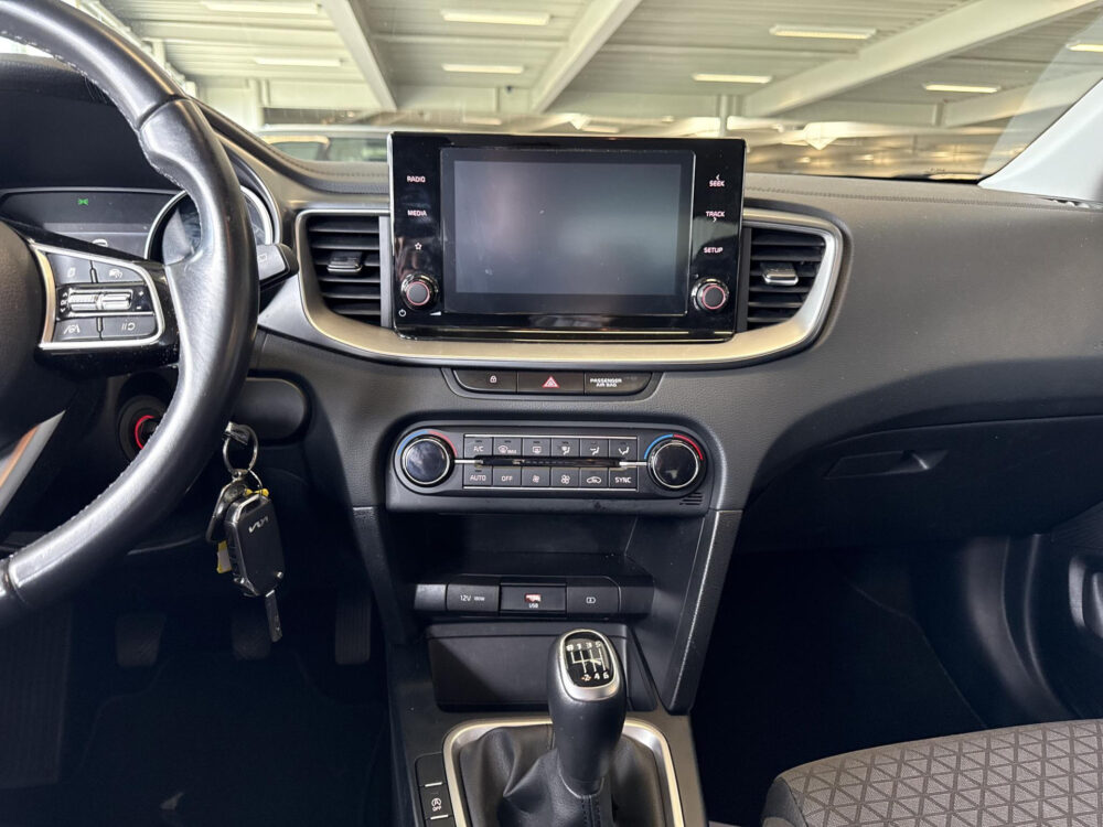 Kia 12