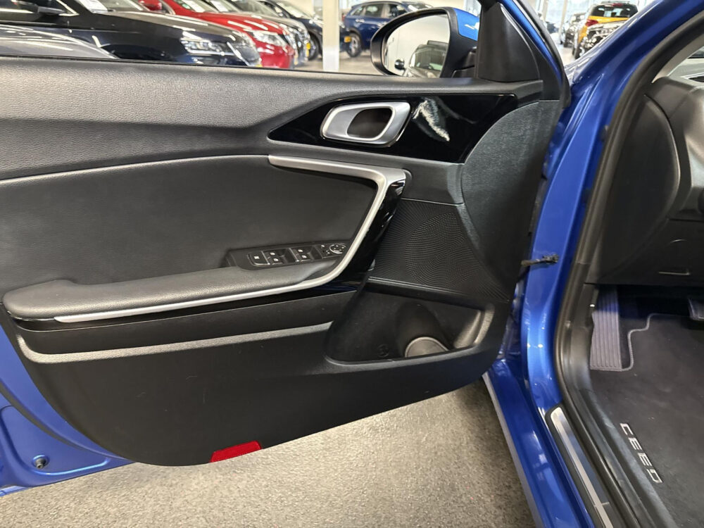 Kia 9