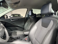 Kia 30