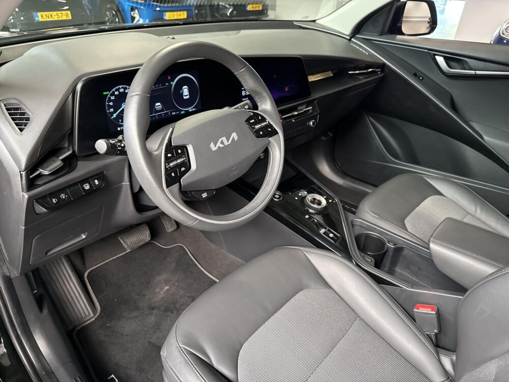 Kia 8