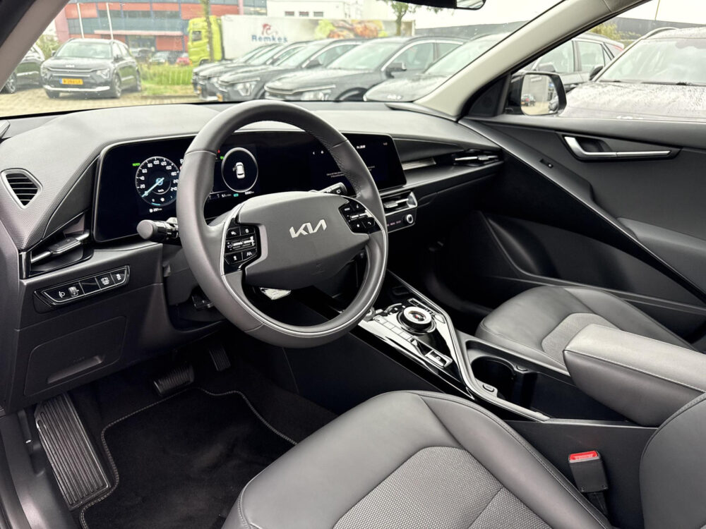 Kia 8