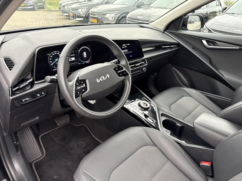 Kia 8