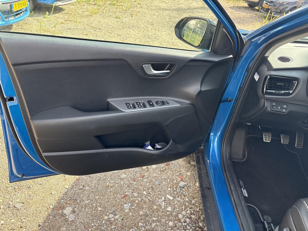 Kia Stonic 1.0 T-GDi MHEV GT-Line 9