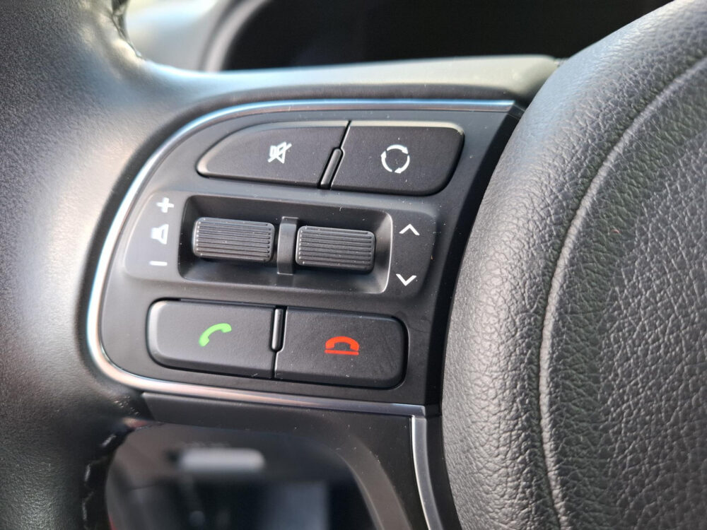 Kia 25