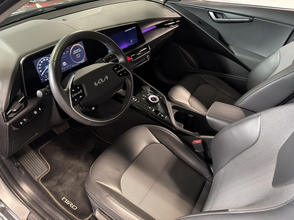 Kia 8
