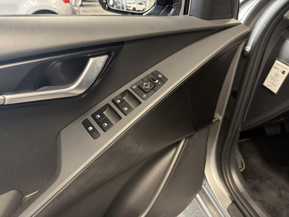 Kia 9